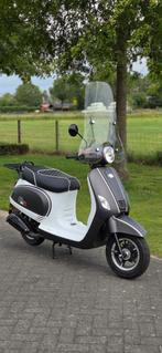 scooter wit zwart Iva lux 50 lux50 !, Fietsen en Brommers, Scooters | Overige merken, Ophalen, Gebruikt
