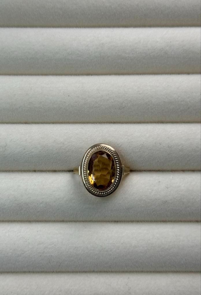 Gouden ring met citrien, Sieraden, Tassen en Uiterlijk, Ringen, Zo goed als nieuw, Dame, 18 tot 19, Goud, Goud, Met edelsteen