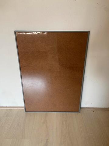 Grote fotolijst (70x50cm) beschikbaar voor biedingen