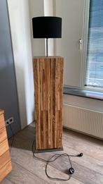 Houten latjes lamp, Huis en Inrichting, Lampen | Vloerlampen, Minder dan 100 cm, Gebruikt, Hout, Ophalen