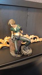 Tomb Raider Lara Croft Figuur - 21cm, Ophalen