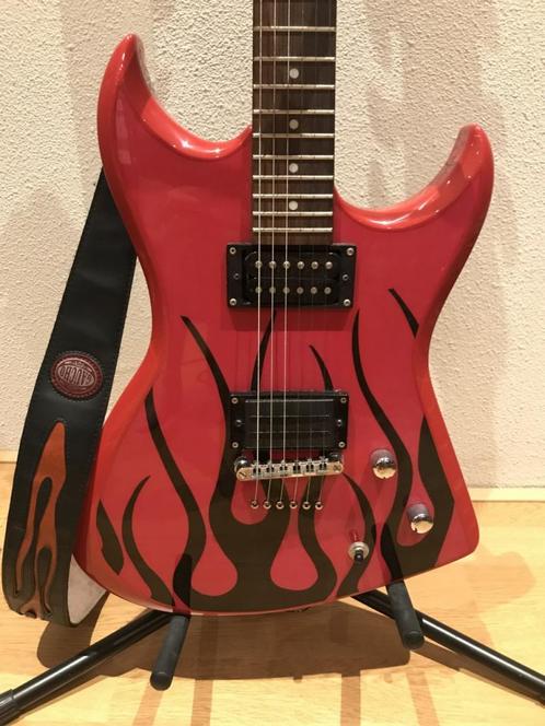 Washburn WDD10 Disturbed Collectors Item Metal, Muziek en Instrumenten, Snaarinstrumenten | Gitaren | Elektrisch, Zo goed als nieuw