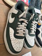 Nike Court Borough Sneakers Groen Wit Maat 37,5, Kleding | Heren, Schoenen, Wit, Nike, Ophalen of Verzenden, Sneakers of Gympen