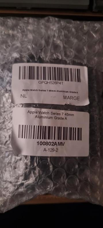 Apple Watch series 7. 45 mm aluminium