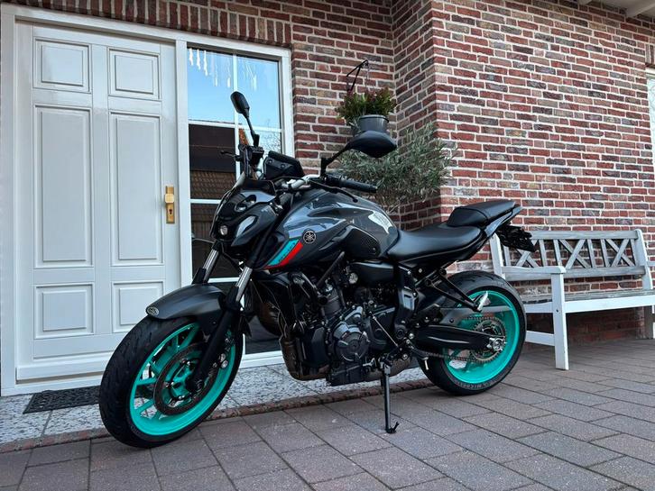 YAMAHA MTN690-U Yamaha MT-07 35KW AKRAPOVIC (bj 2023) 35kw, Motoren, Motoren | Yamaha, Bedrijf, Naked bike, 12 t/m 35 kW, 2 cilinders