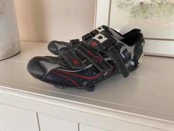 Sidi Wielren schoenen maat 43 (full carbon sole) beschikbaar voor biedingen