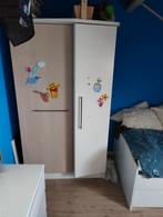 Witte kinderkamerkast met crèmedeur, Ophalen, Gebruikt, Jongetje of Meisje