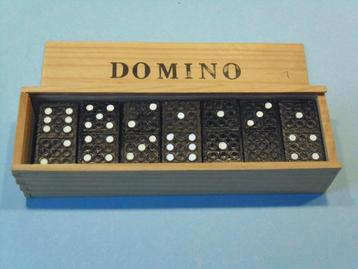 Kleine handzame spelletjes beschikbaar voor biedingen