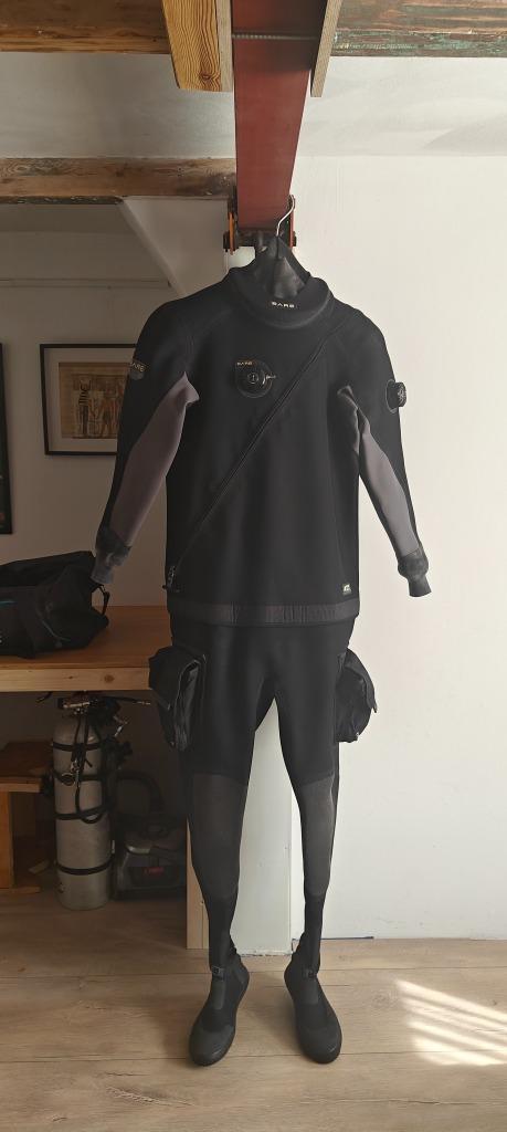 Bare sentry tech dry droogpak, Watersport en Boten, Duiken, Zo goed als nieuw, Duikpak, Ophalen