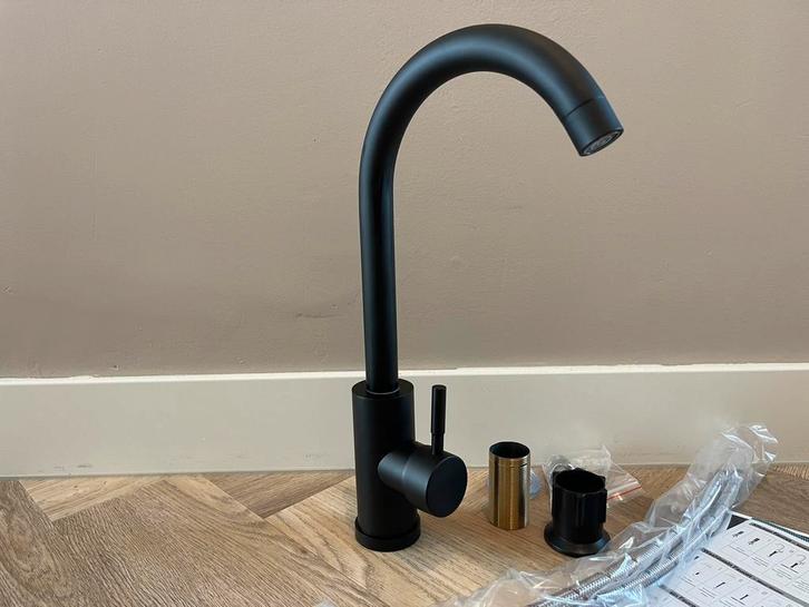 Mat zwarte keukenkraan-keukenmengkraan. Grohe-villeroy nieuw, Doe-het-zelf en Verbouw, Sanitair, Nieuw, Kraan, Ophalen of Verzenden