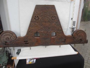 Vintage Primitieve Portugese Ossen Juk, Houtsnijwerk beschikbaar voor biedingen