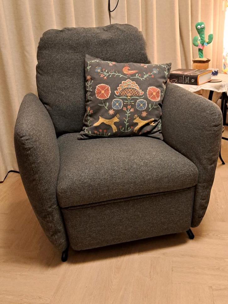 Relaxstoel Ekolsund van Ikea; spiksplinternieuw, Huis en Inrichting, Fauteuils, Nieuw, Stof, 75 tot 100 cm, 75 tot 100 cm, Ophalen