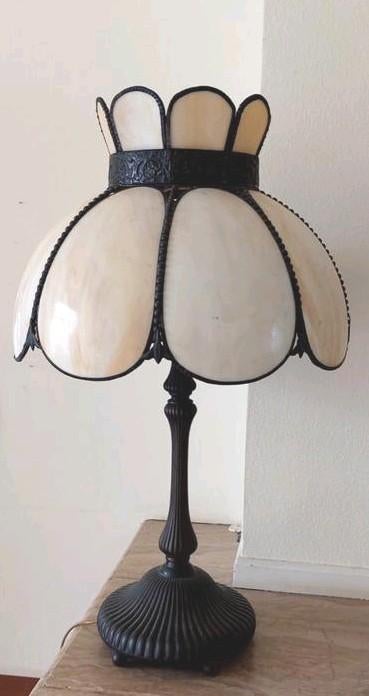 Vintage Tafellamp met schelpen Kap, Huis en Inrichting, Ophalen of Verzenden, Gebruikt, Overige materialen, 100 tot 150 cm