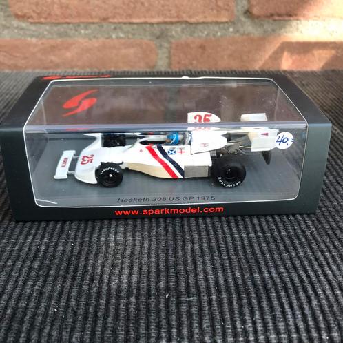 1:43 SPARK F1 HESKETH 308 #25 BRETT LUNGER ……. 40,-, Hobby en Vrije tijd, Modelauto's | 1:43, Nieuw, Auto, Overige merken, Ophalen of Verzenden