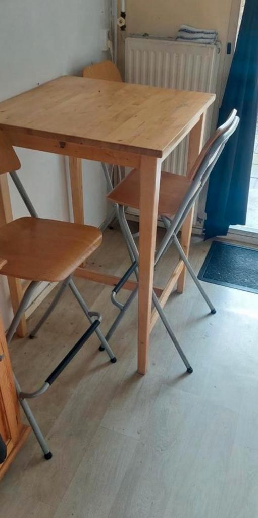 Ikea tafel met 3 inklapbare stoelen, Huis en Inrichting, Tafels | Eettafels, Gebruikt, 50 tot 100 cm, 100 tot 150 cm, Rechthoekig