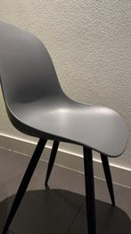 5 stoelen grijs met zwarte poten, Huis en Inrichting, Stoelen, Vijf, Zes of meer stoelen, Grijs, Kunststof, Gebruikt