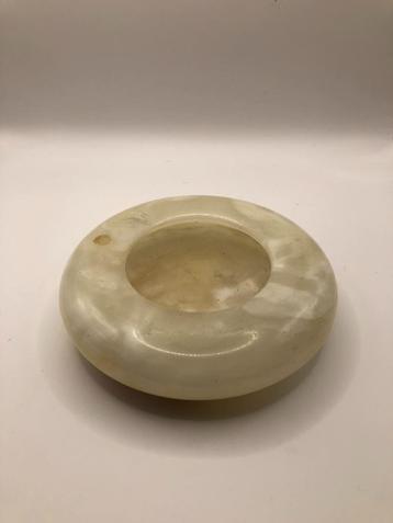 Sfeervolle ronde schaal / houder van natuursteen (onyx) beschikbaar voor biedingen