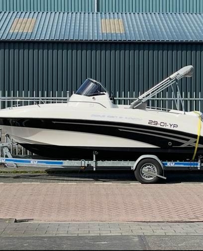 Prins 580 Sundeck met 150PK suzuki en trailer, Watersport en Boten, Vis- en Consoleboten, Gebruikt, 70 pk of meer, 3 tot 6 meter