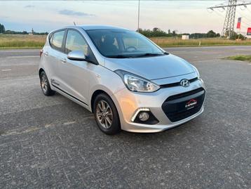 Hyundai i10 1.2 FIFA World Cup Edition 2014 Luxe uitvoering beschikbaar voor biedingen
