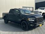 Dodge Ram 1500 Laramie Night 2024 BOMVOL!, Auto's, Automaat, Gebruikt, 5654 cc, Zwart