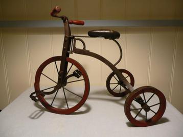 Kleine decoratie fiets beschikbaar voor biedingen