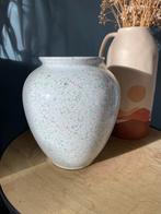 Vaas met gekleurde confetti uitstraling, Ophalen of Verzenden, Zo goed als nieuw, Wit, Minder dan 50 cm