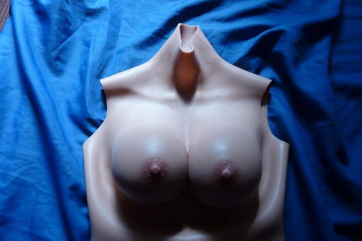 NIEUW! Siliconen borsten tot aan navel, cup D., Kleding | Dames, Overige Dameskleding, Nieuw, Verzenden