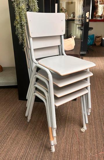 Zuiver | Set van 4 Back to school | Grijs | nieuw. beschikbaar voor biedingen