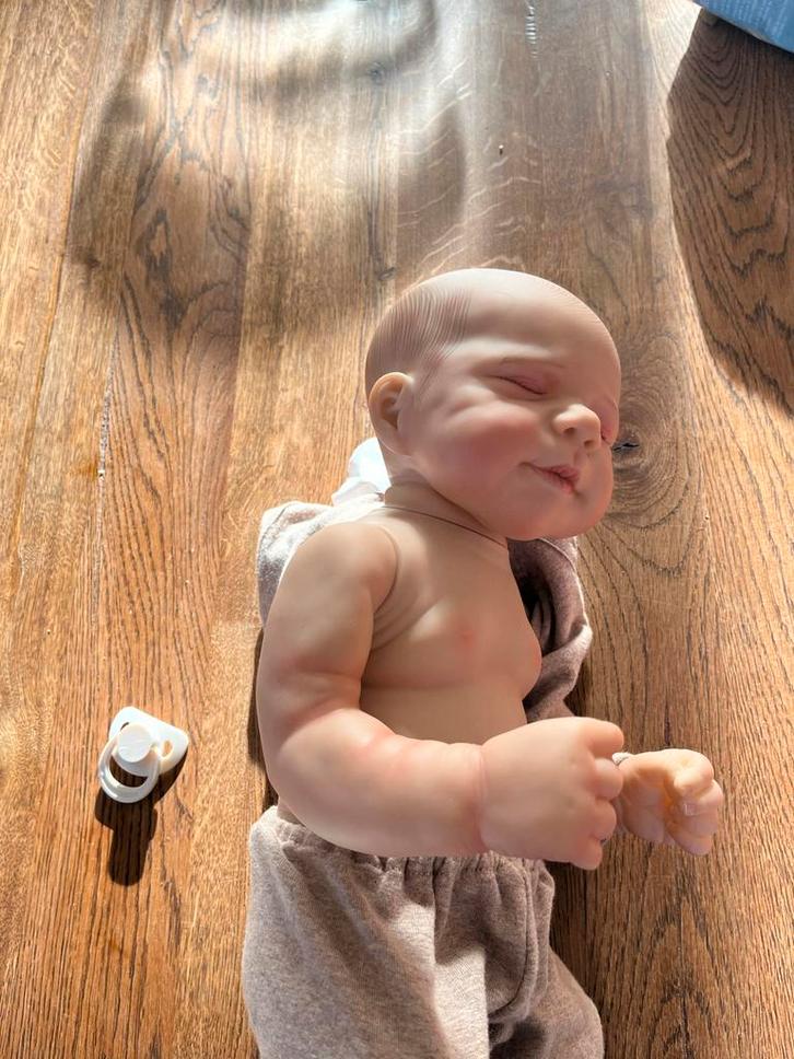 Realistische Pop, Verzamelen, Poppen, Zo goed als nieuw, Pop, Levensecht of Reborn, Ophalen of Verzenden