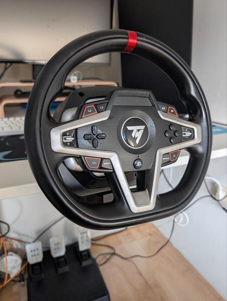 T248 Thrust Master stuur en pedalen., Spelcomputers en Games, Games | Pc, Zo goed als nieuw, Racen en Vliegen, 1 speler, Vanaf 12 jaar