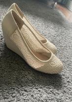 Beige Pumps New Look - Maat 39, Ophalen of Verzenden, Gedragen, Beige, Pumps