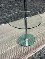 Glazen bijzettafel met RVS frame, Huis en Inrichting, Tafels | Bijzettafels, Gebruikt, Rond, 55 tot 75 cm, Glas