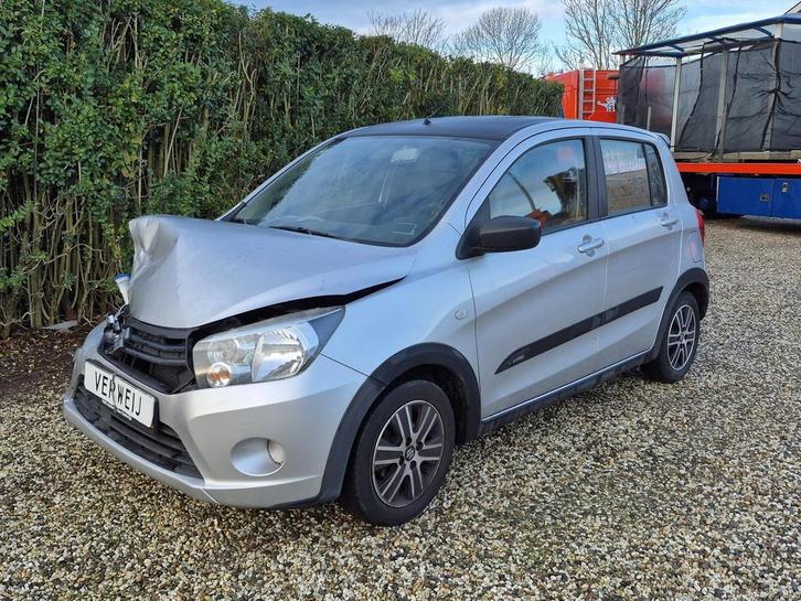SUZUKI Celerio 1.0 68PK Comfort | Schade! | Airco | Bluetoot, Auto's, Suzuki, Bedrijf, Te koop, Celerio, ABS, Airbags, Airconditioning