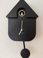 Karlsson Modern Cuckoo koekoeksklok, Huis en Inrichting, Ophalen of Verzenden, Zo goed als nieuw, Analoog, Wandklok