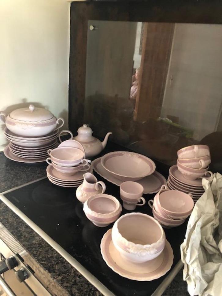 hutschenreuther drache modell exklusiv rose, Antiek en Kunst, Antiek | Servies compleet, Ophalen