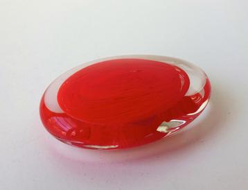 Glazen object in ovale vorm helder en rood opaline 3488-g beschikbaar voor biedingen