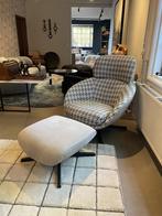 Minotti Russell fauteuil met poef, Nieuw, 75 tot 100 cm, Ophalen, Stof