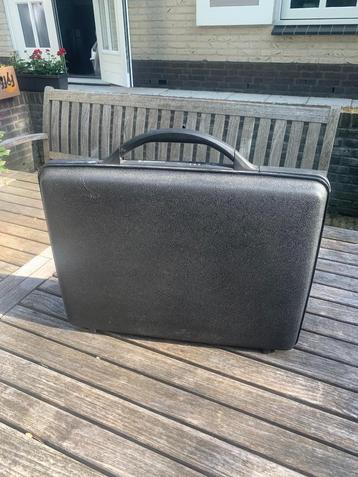 Samsonite attaché koffer diplomatenkoffer aktetas  beschikbaar voor biedingen