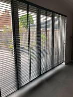 Zwarte houten Veneta jaloezieën, Huis en Inrichting, Stoffering | Gordijnen en Lamellen, Ophalen, Zo goed als nieuw, 200 cm of meer