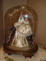 Victoriaanse Wax Maria met kind onder ovale stolp, Antiek en Kunst, Ophalen