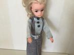 Vintage pakje voor Sindy of barbie, Verzamelen, Poppen, Ophalen of Verzenden, Zo goed als nieuw, Kleertjes