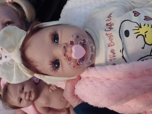 Lieve full body siliconen baby meisje, Verzamelen, Poppen, Nieuw, Babypop, Levensecht of Reborn, Ophalen of Verzenden