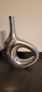 Moderne chroom vaas, Huis en Inrichting, Woonaccessoires | Vazen, Overige materialen, Overige kleuren, 50 tot 75 cm, Ophalen of Verzenden