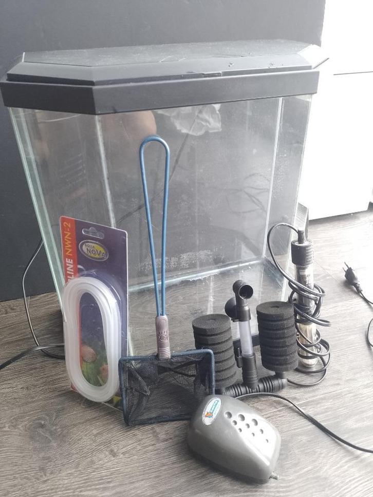 Complete aquarium, all equipment included and working, Dieren en Toebehoren, Vissen | Aquaria en Toebehoren, Gebruikt, Leeg aquarium
