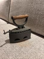 Antiek Strijkijzer - Decoratief en Functioneel, Witgoed en Apparatuur, Strijkijzers en Strijkplanken, Ophalen, Gebruikt, Draadloos strijkijzer