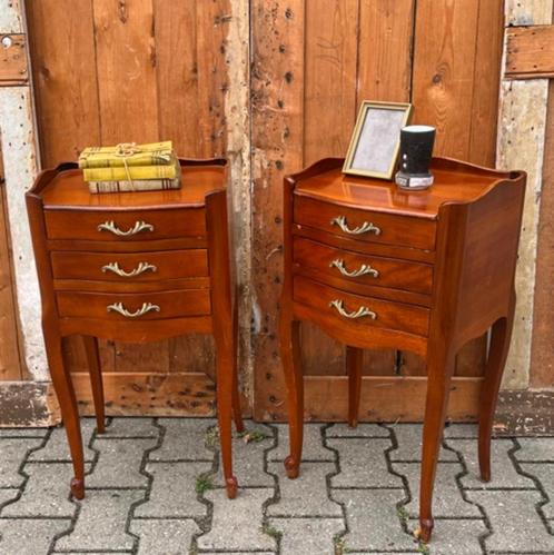 Nachtkastje origineel Frankrijk brocante 68 cm hoog SET, Huis en Inrichting, Slaapkamer | Nachtkastjes, Gebruikt, 55 tot 70 cm