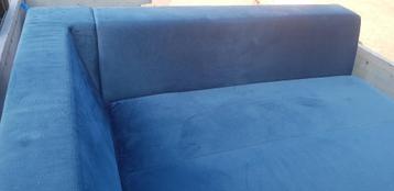 Lounge seat / love seat groen floers bekleed te koop beschikbaar voor biedingen