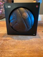 AFC Ajax leren bal 125 jaar - Limited Edition, Ophalen of Verzenden, Nieuw, Ajax, Overige typen