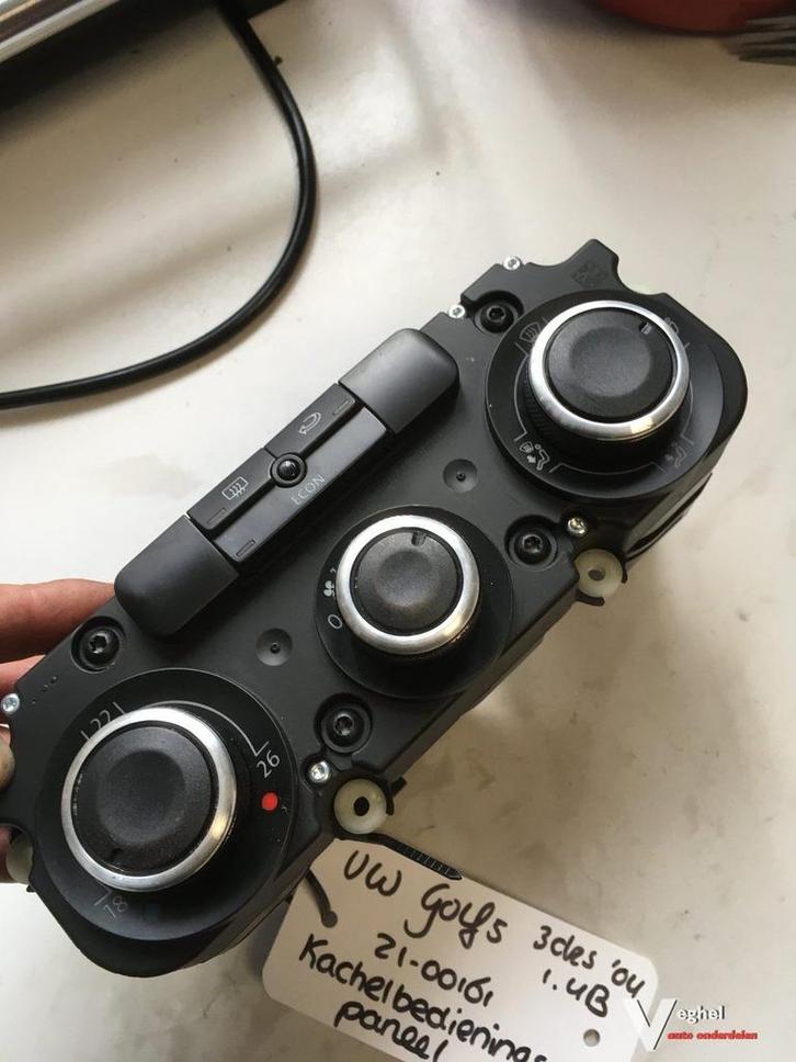 vw golf 5  '04 kachelbed. paneel, Auto-onderdelen, Dashboard en Schakelaars, Gebruikt, Ophalen of Verzenden