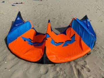 Naish Pivot S25 8m² – Allround kite in topstaat beschikbaar voor biedingen